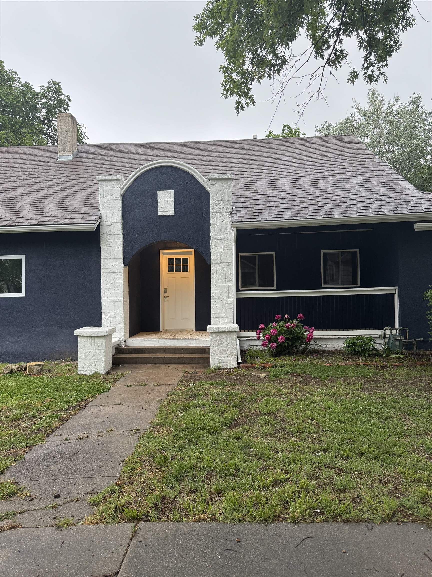 1502 E 2nd Winfield KS 67156