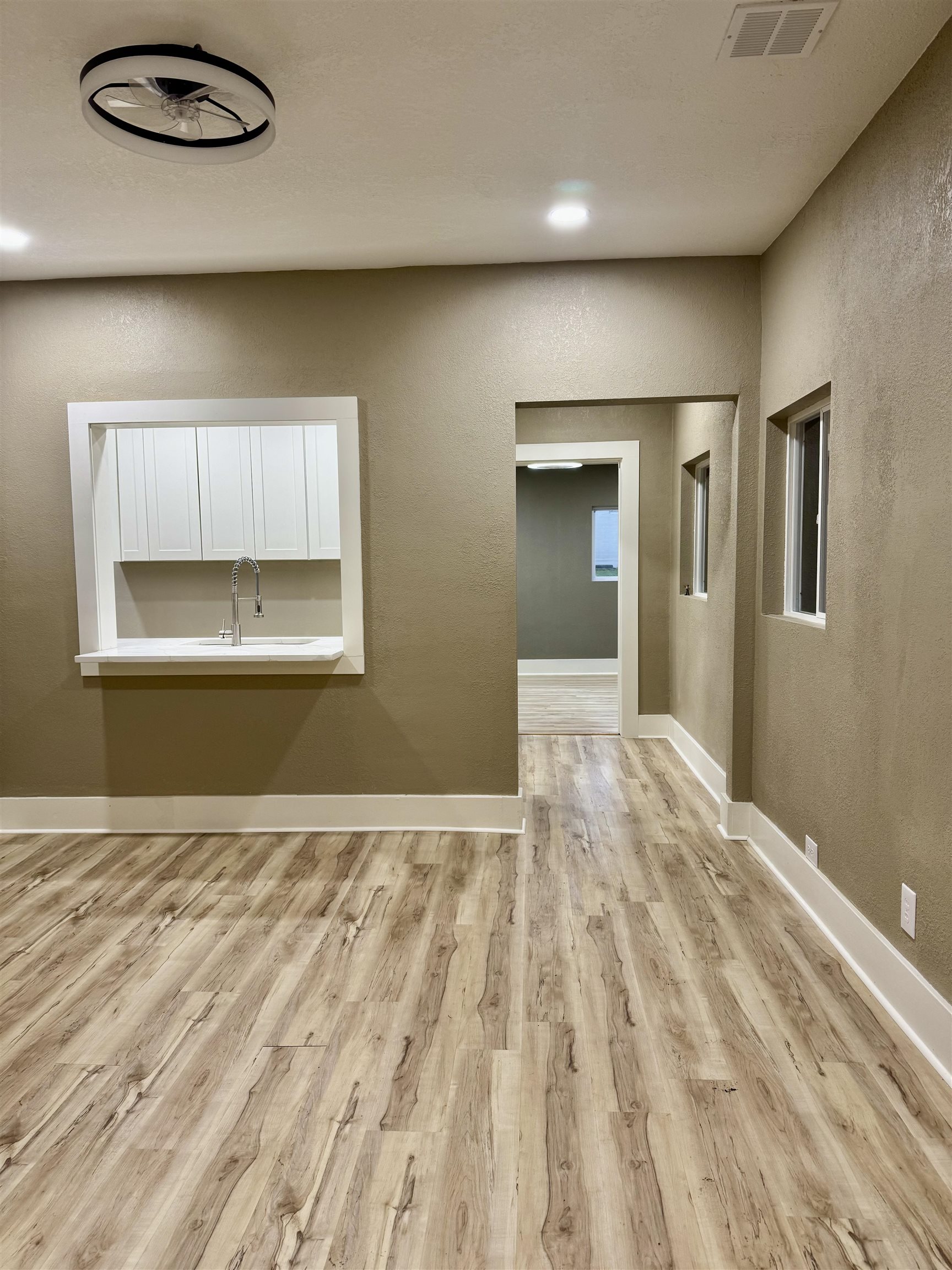 1502 E 2nd Winfield KS 67156