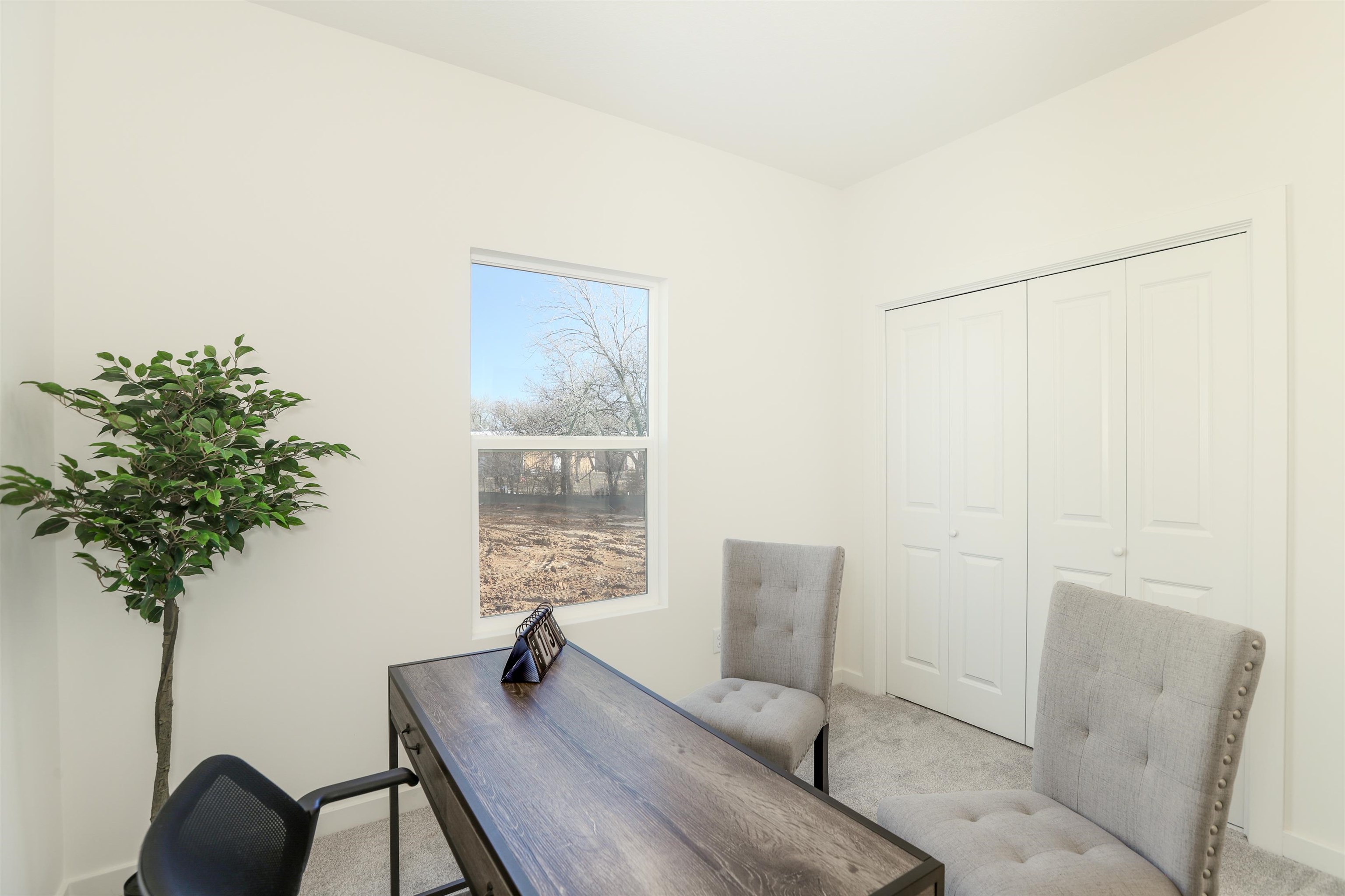 5253 Pinecrest Court N Bel Aire KS 67220