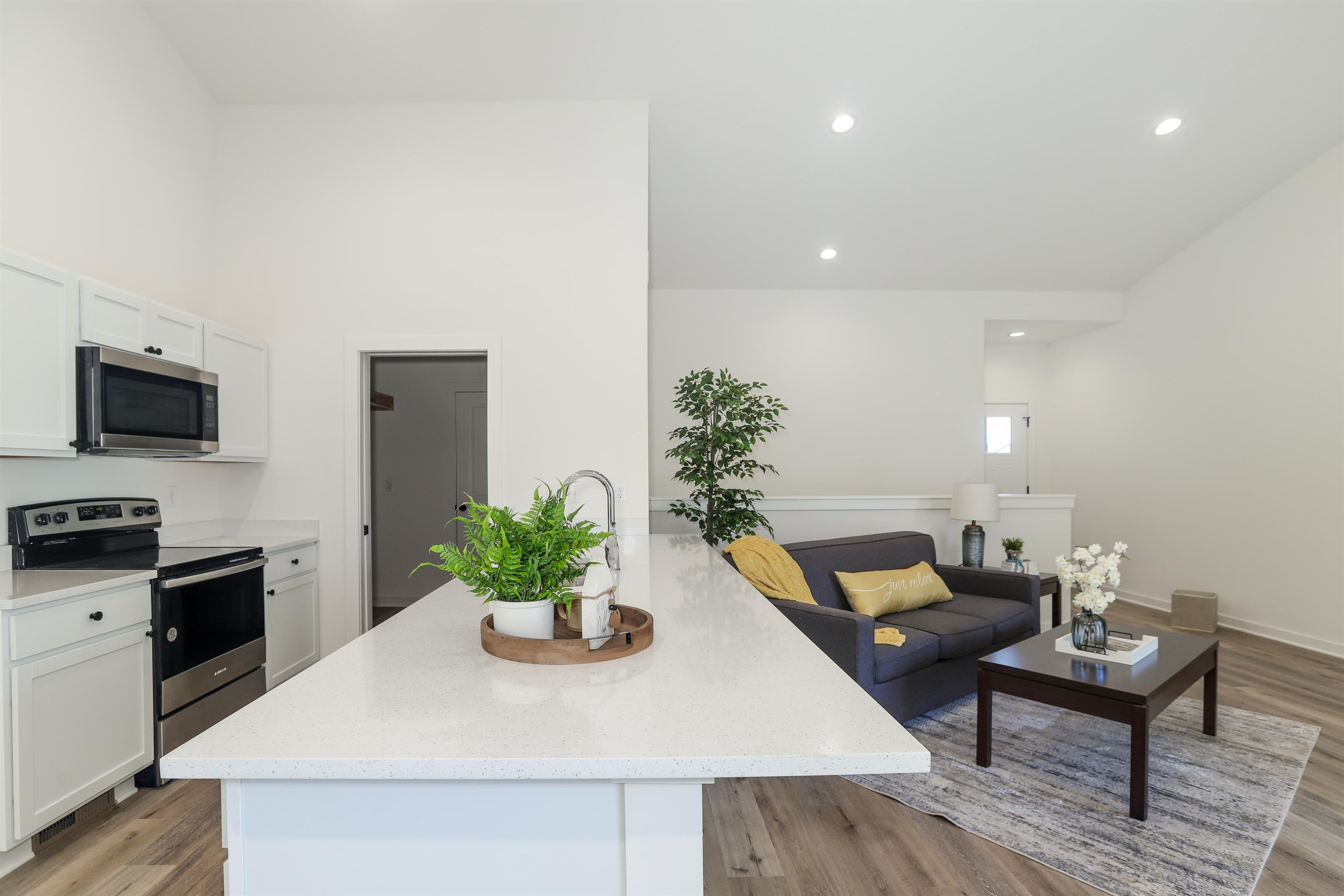 5253 Pinecrest Court N Bel Aire KS 67220