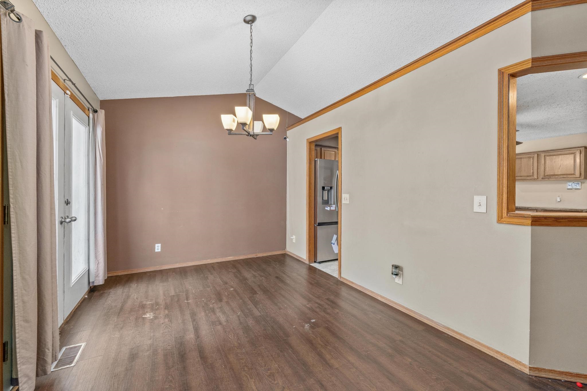 1211 Bobbie Street Augusta KS 67010