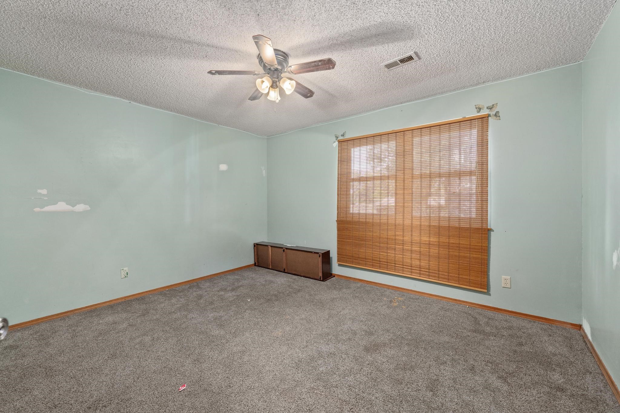 1211 Bobbie Street Augusta KS 67010