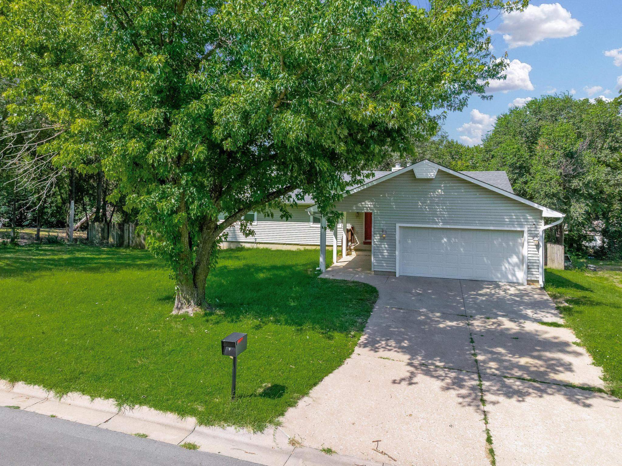 1211 Bobbie Street Augusta KS 67010
