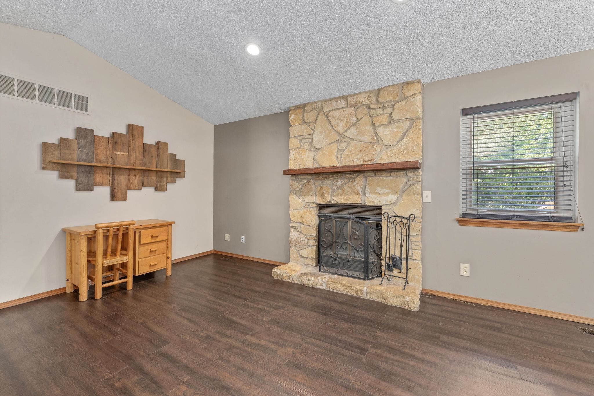 1211 Bobbie Street Augusta KS 67010