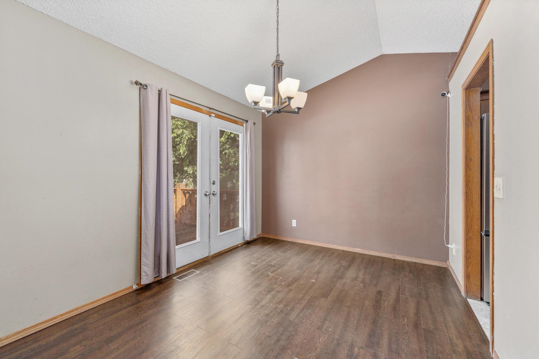 1211 Bobbie Street Augusta KS 67010