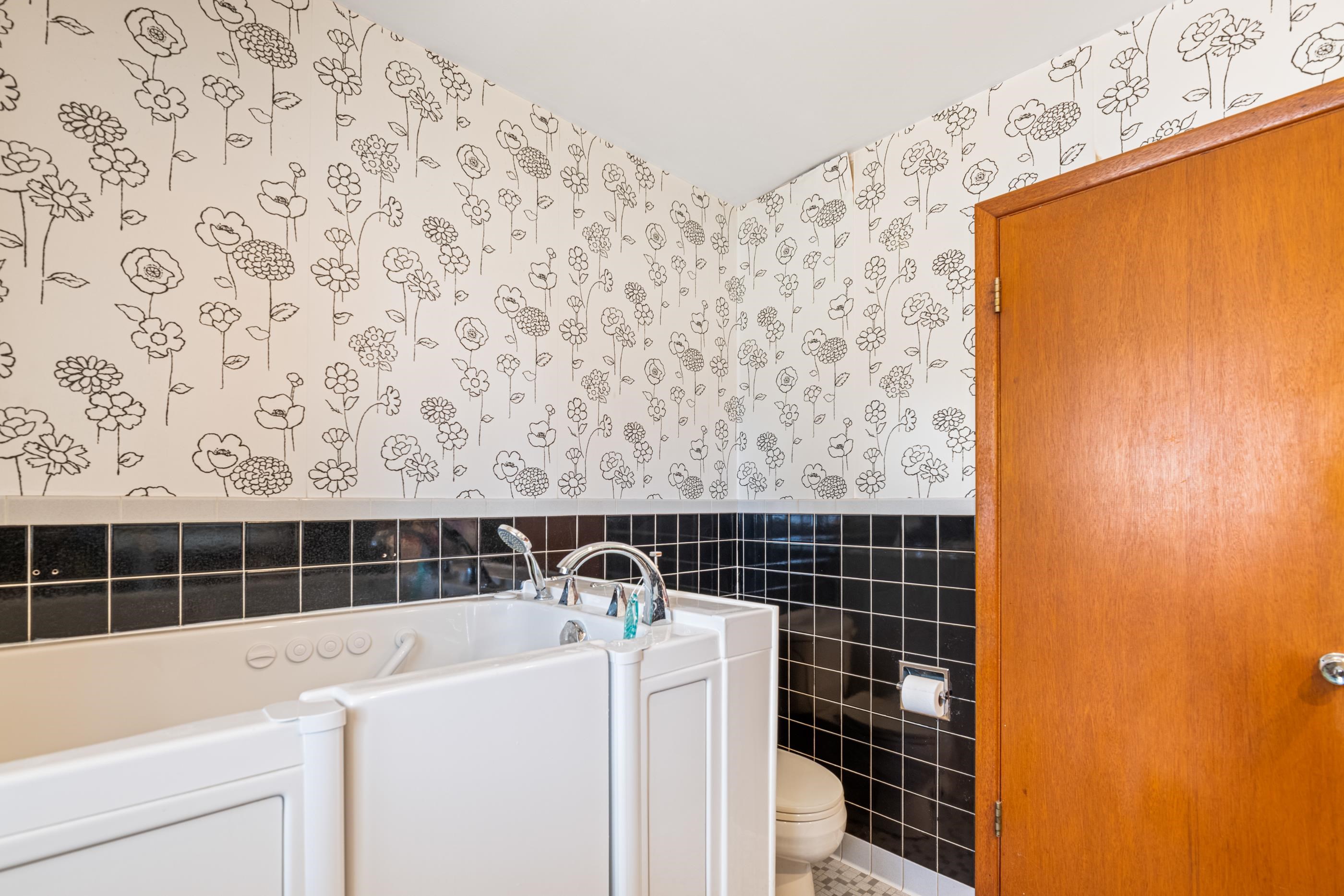 513 N Madison Avenue Anthony KS 67003