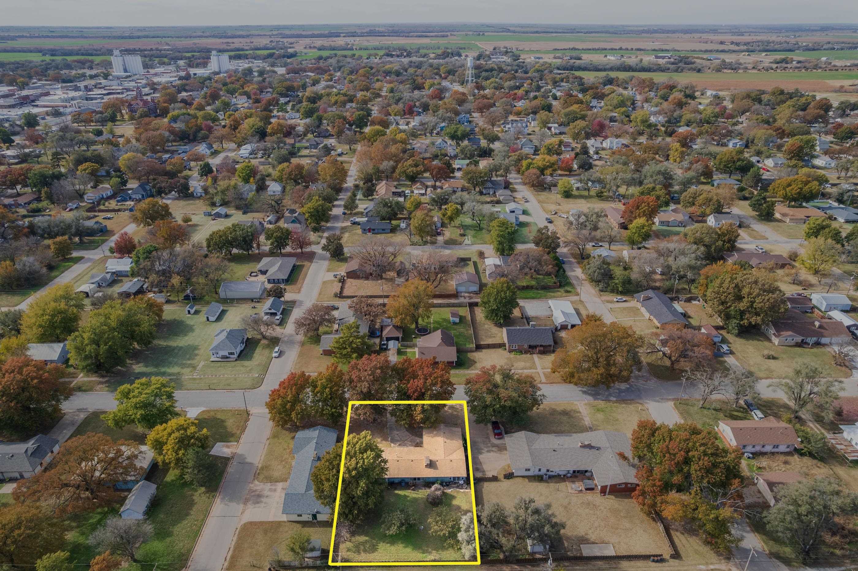 513 N Madison Avenue Anthony KS 67003