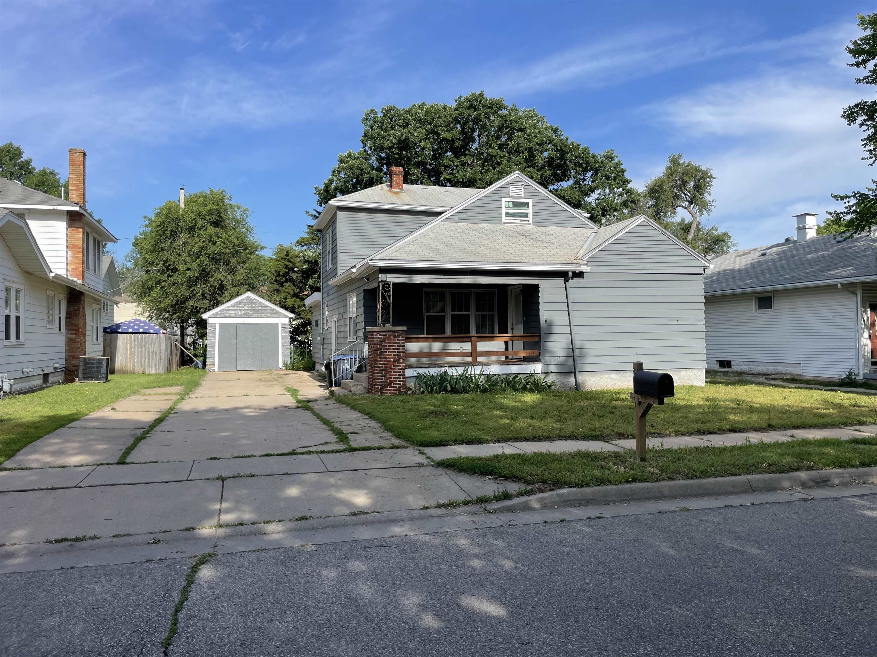 503 N Summit El Dorado KS 67042