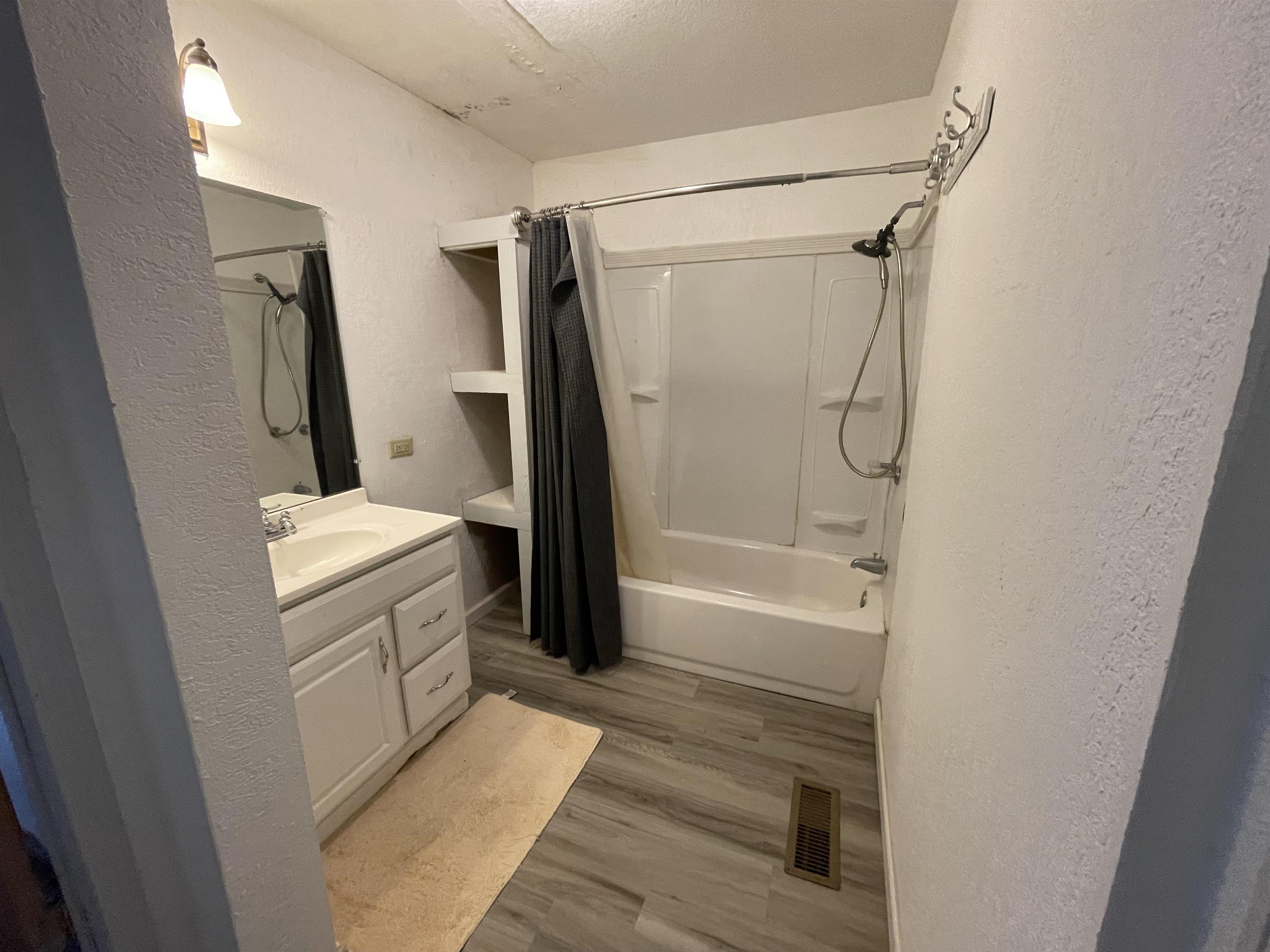 503 N Summit El Dorado KS 67042