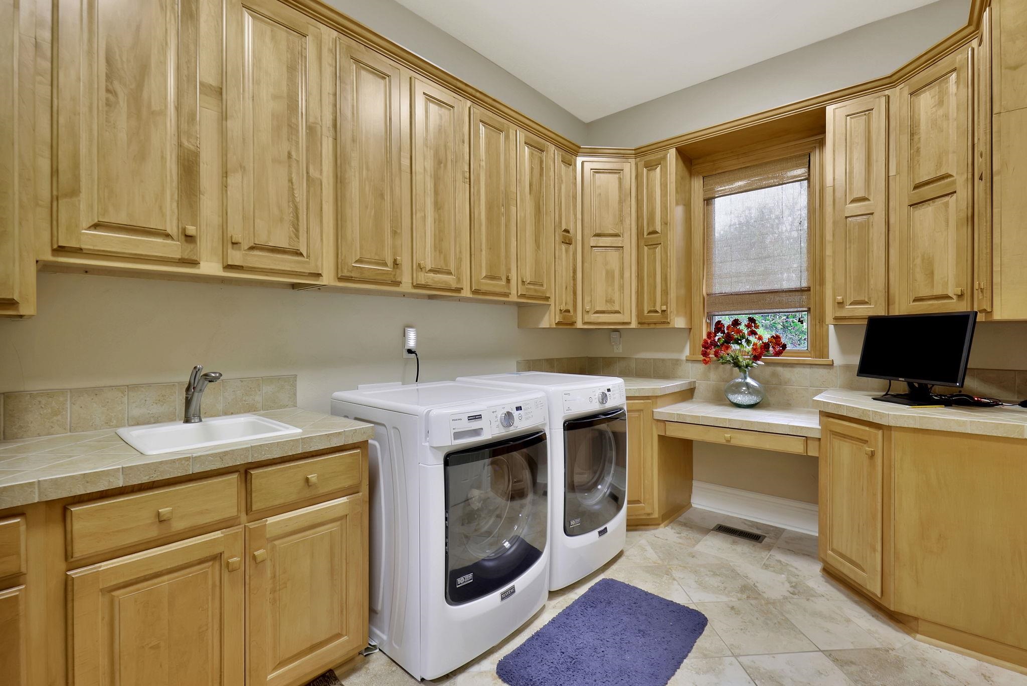 211 E Cedar Ridge Court Andover KS 67002