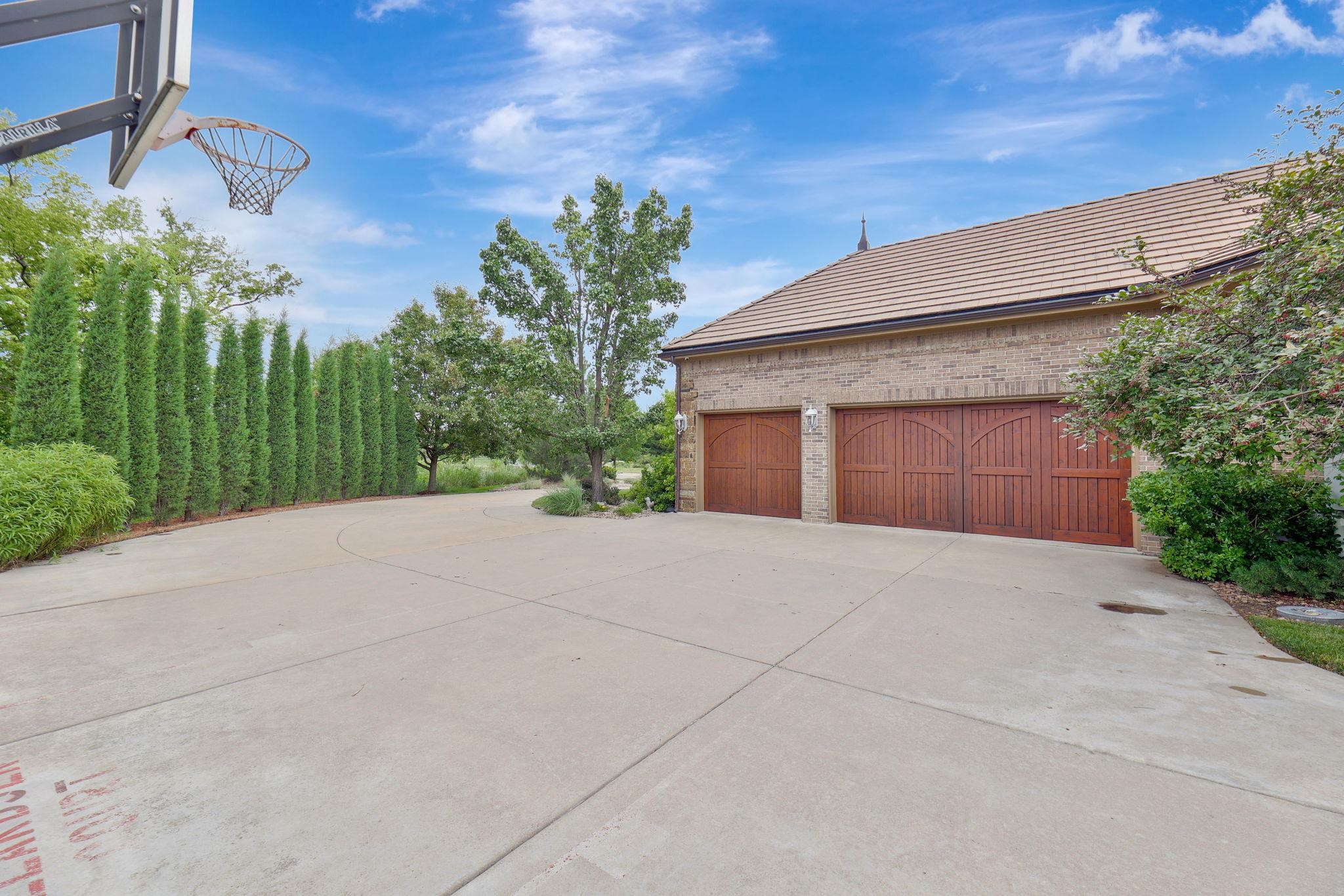 211 E Cedar Ridge Court Andover KS 67002