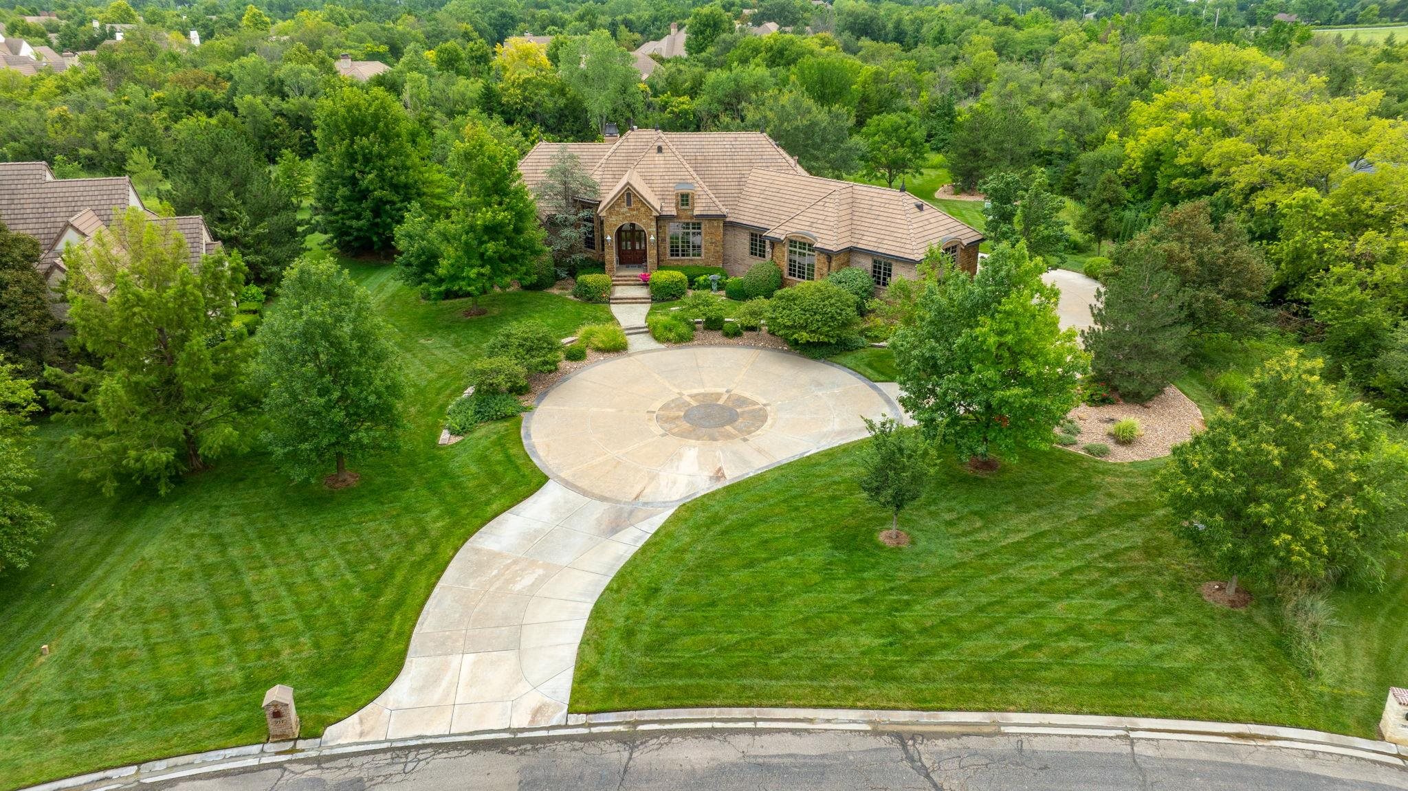 211 E Cedar Ridge Court Andover KS 67002