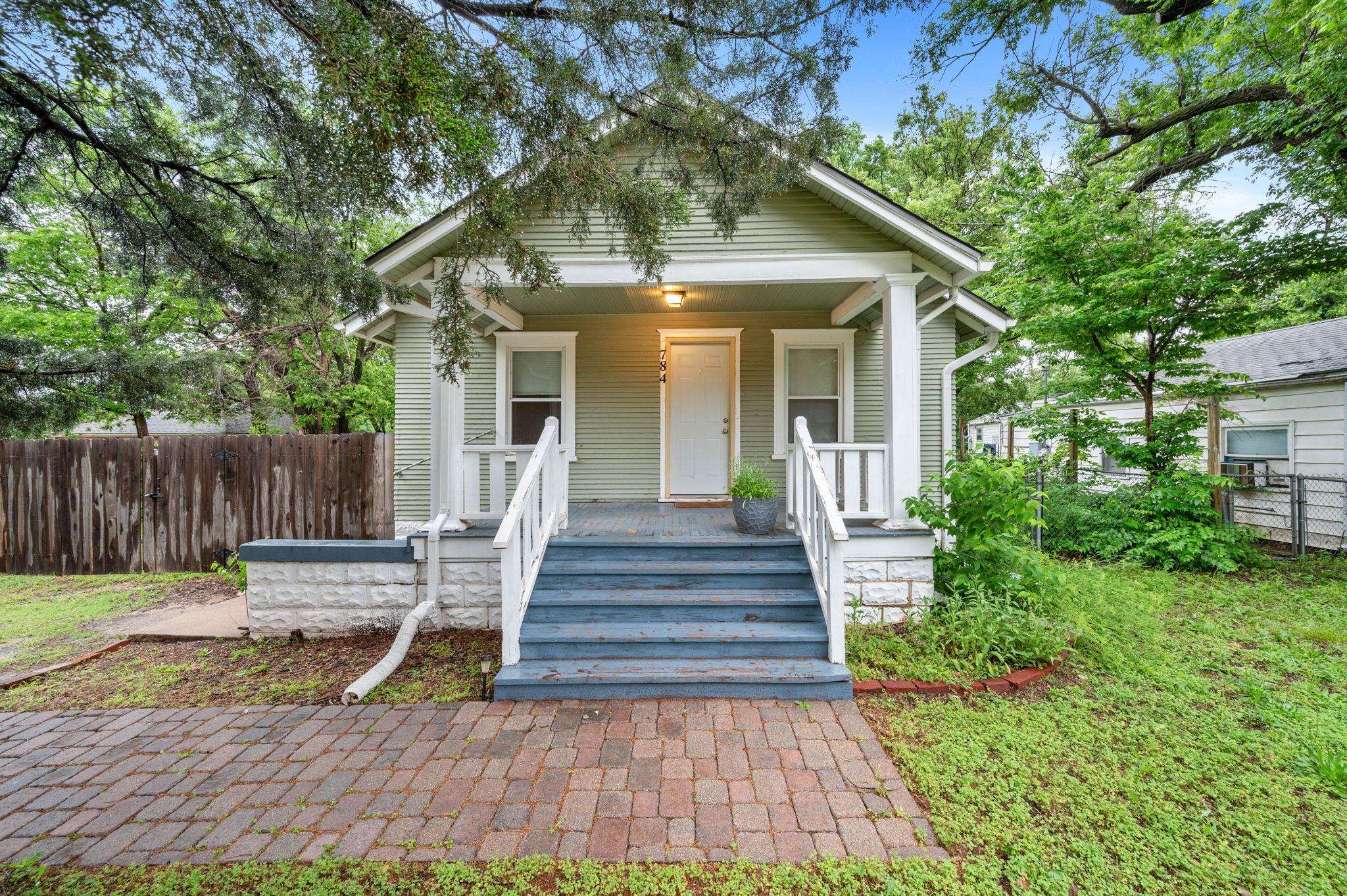 784 N Custer Wichita KS 67203