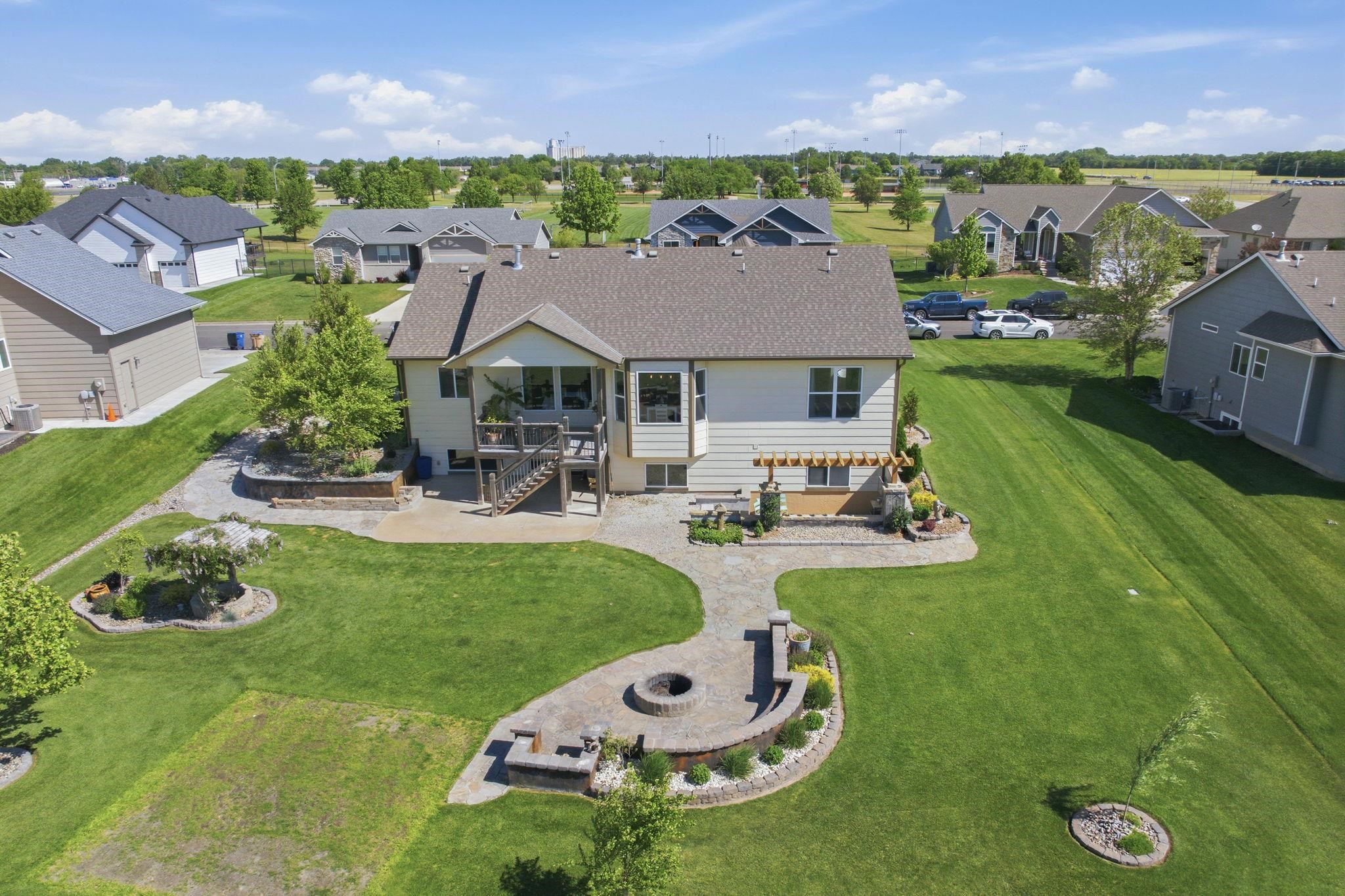 1105 Park Glen Street Clearwater KS 67026