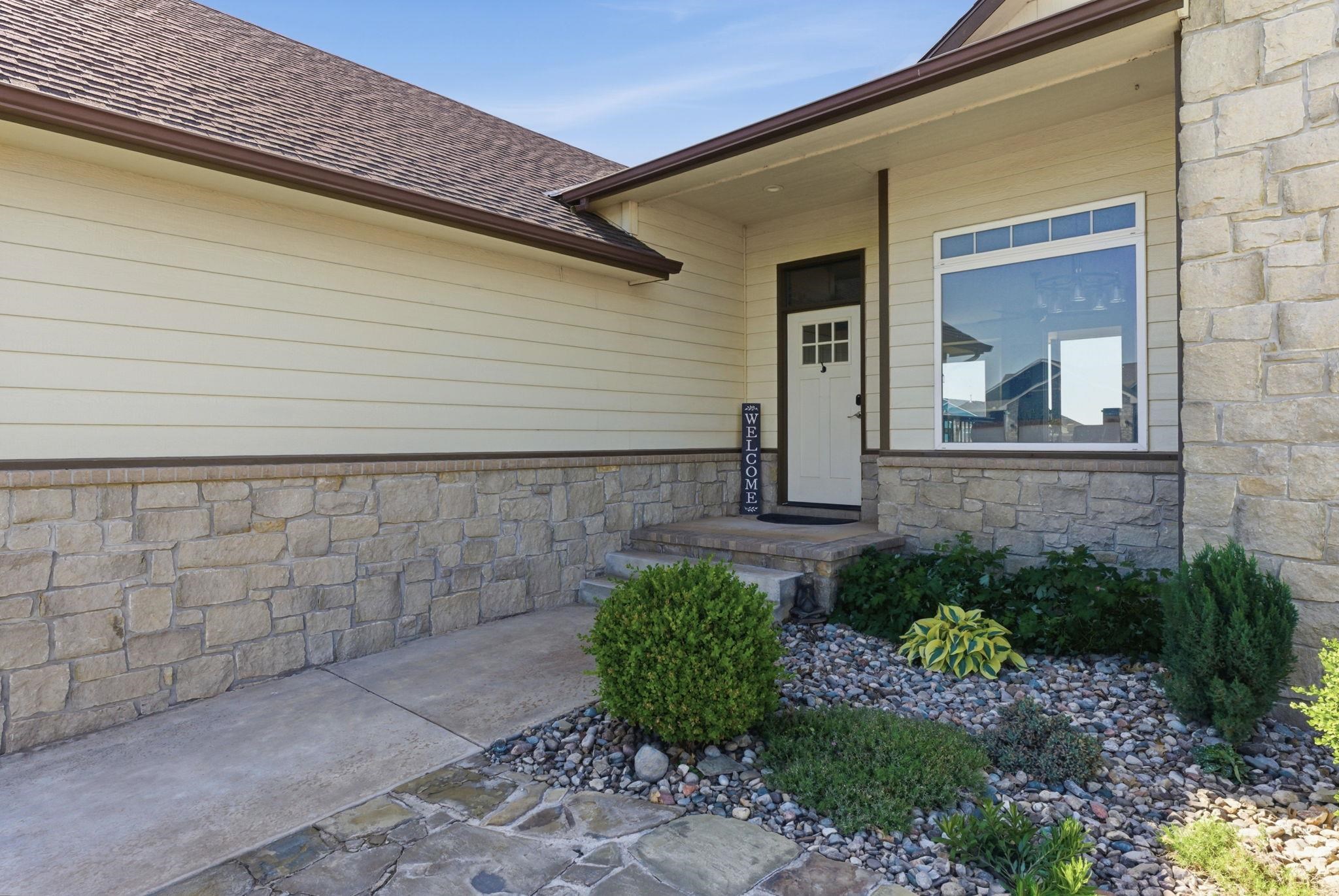 1105 Park Glen Street Clearwater KS 67026