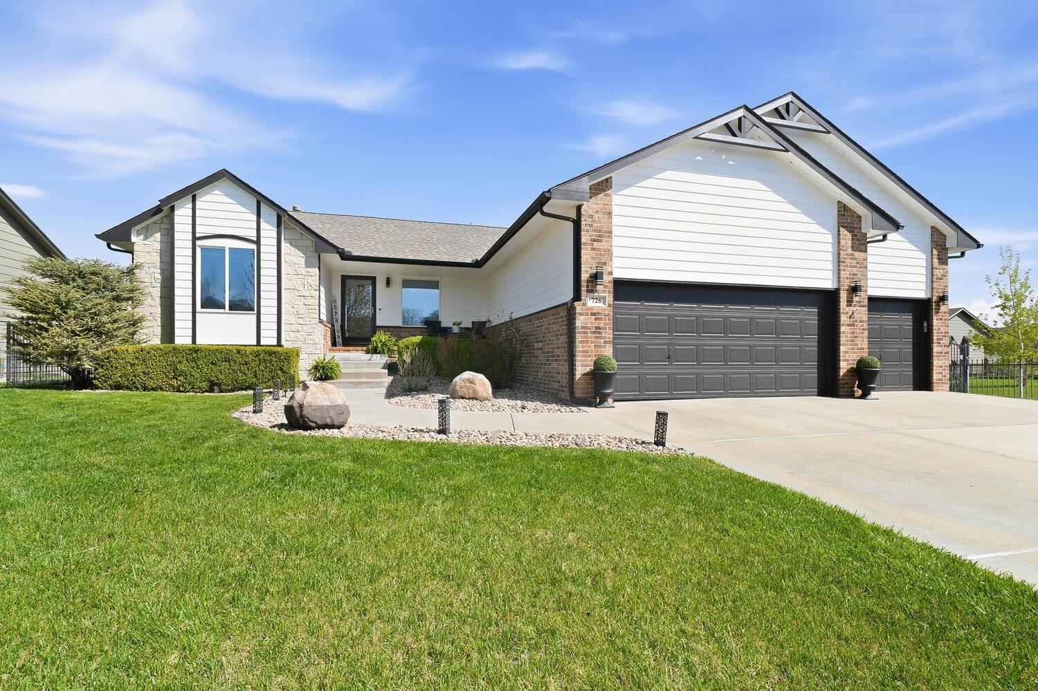 726 Sandstone Court Andover KS 67002