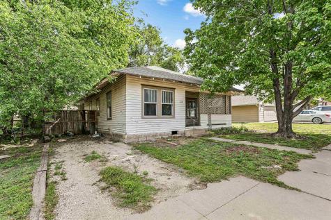 216 E Main Augusta KS 67010-0000