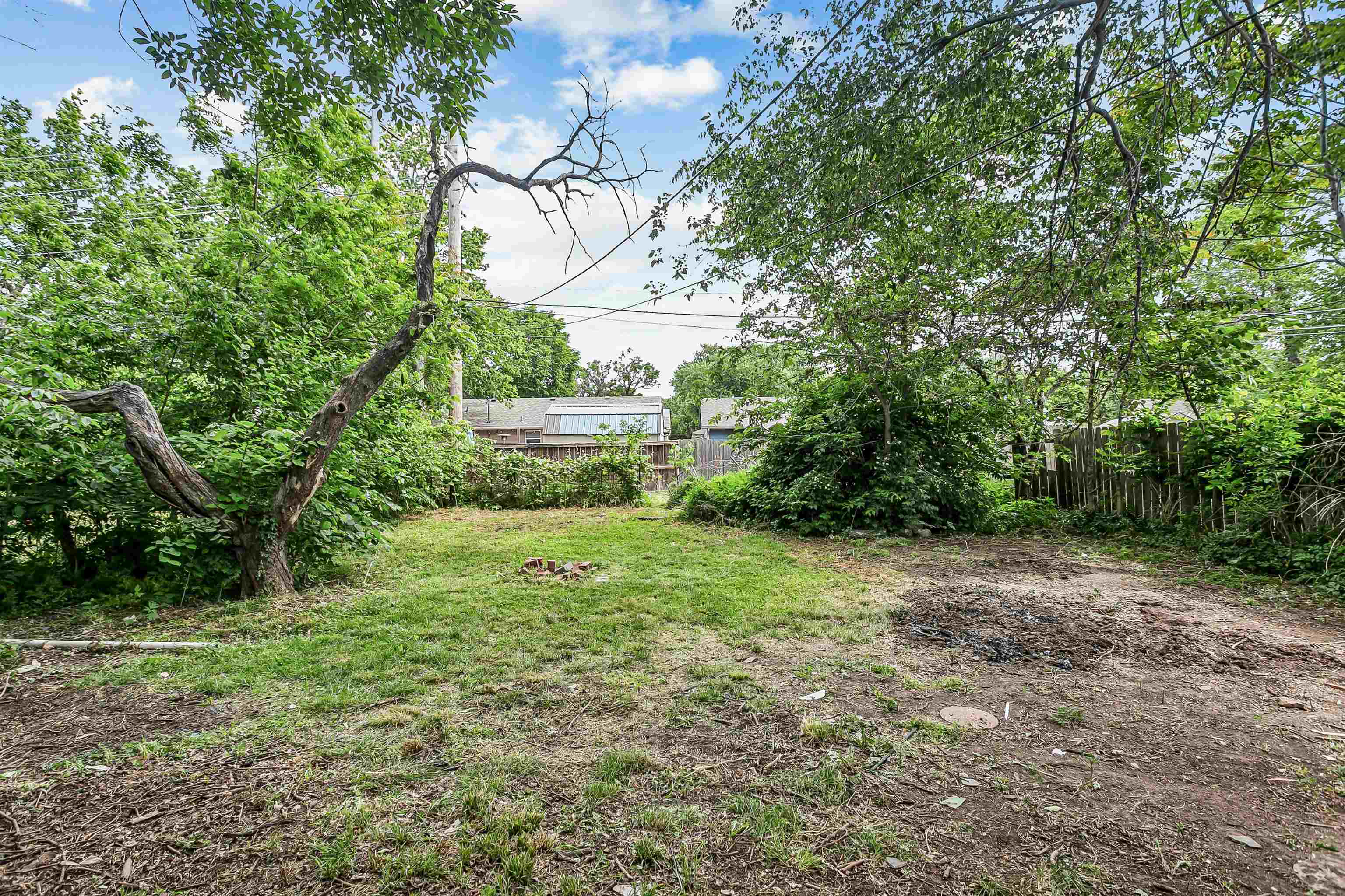 216 E Main Augusta KS 67010-0000