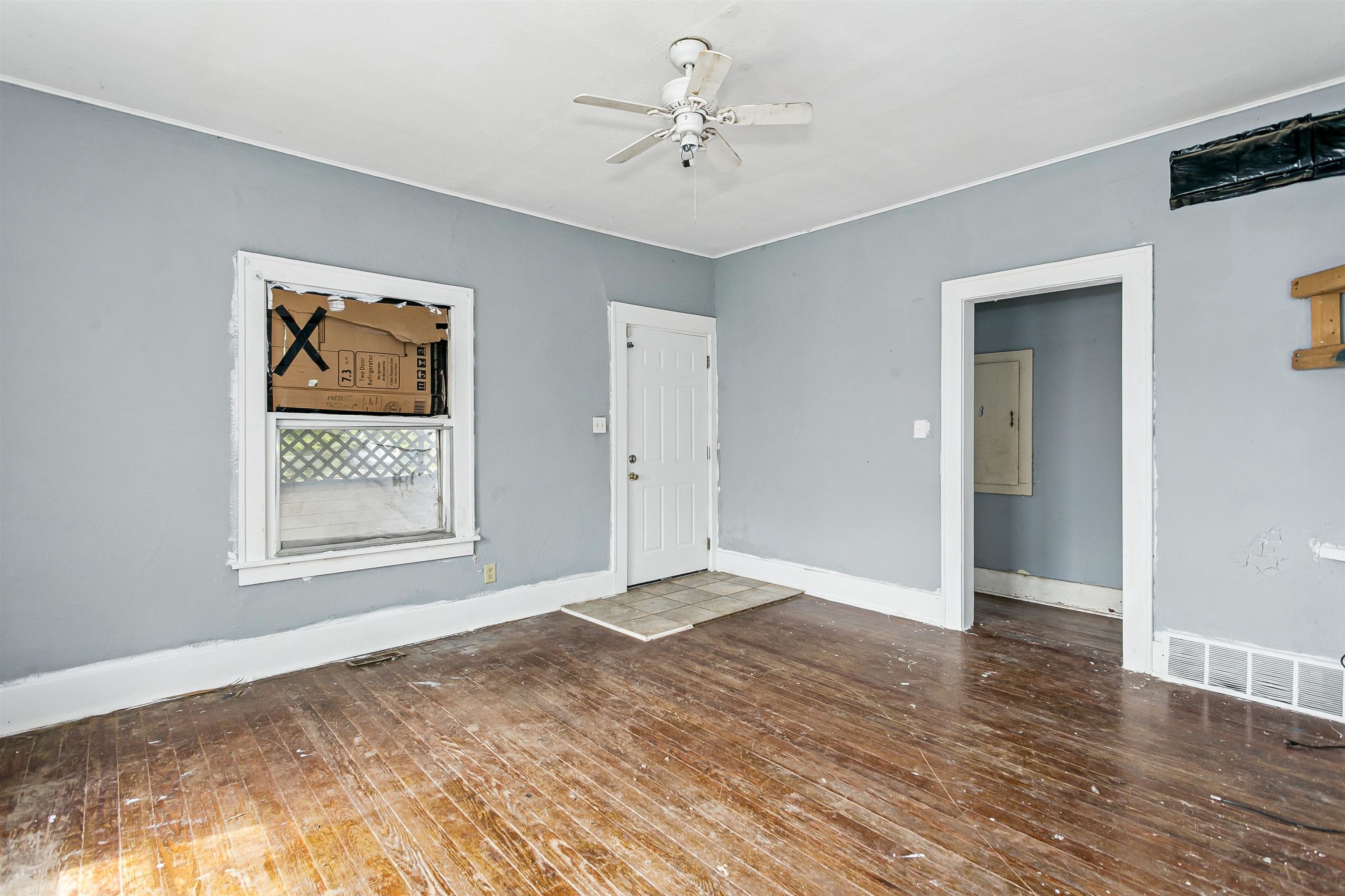 216 E Main Augusta KS 67010-0000