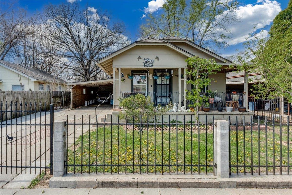 2419 N Rosenthal Avenue Wichita KS 67204-6129