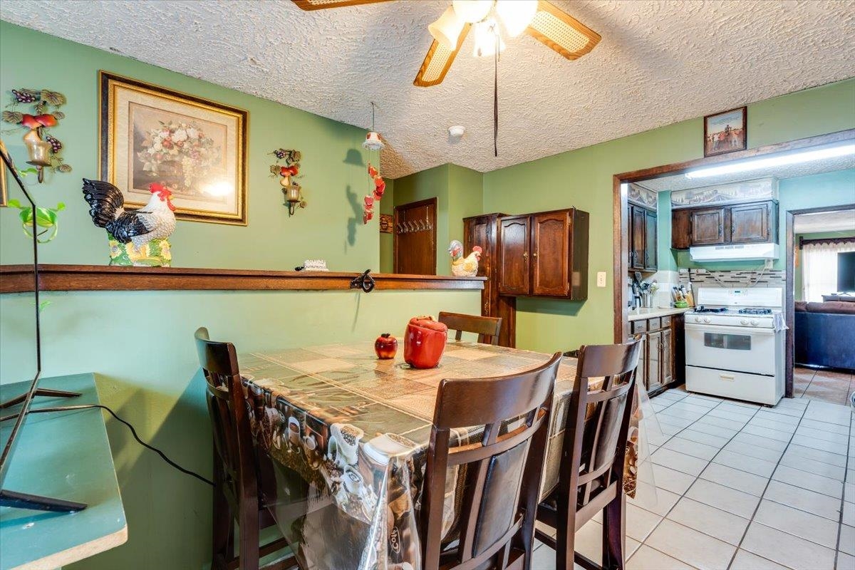 2419 N Rosenthal Avenue Wichita KS 67204-6129