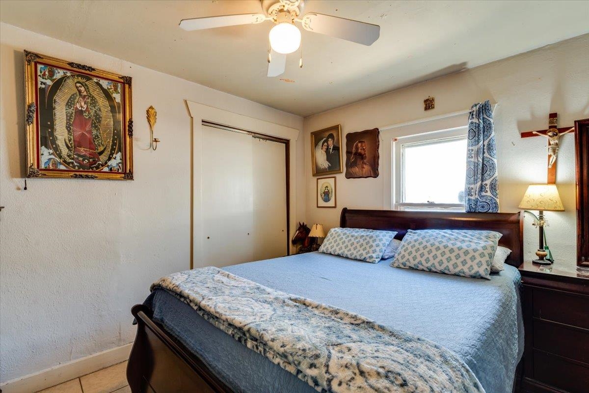 2419 N Rosenthal Avenue Wichita KS 67204-6129