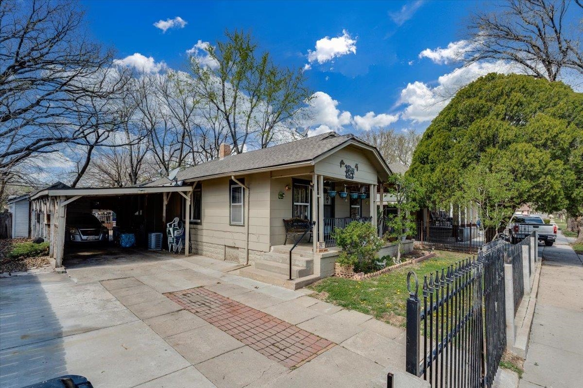 2419 N Rosenthal Avenue Wichita KS 67204-6129