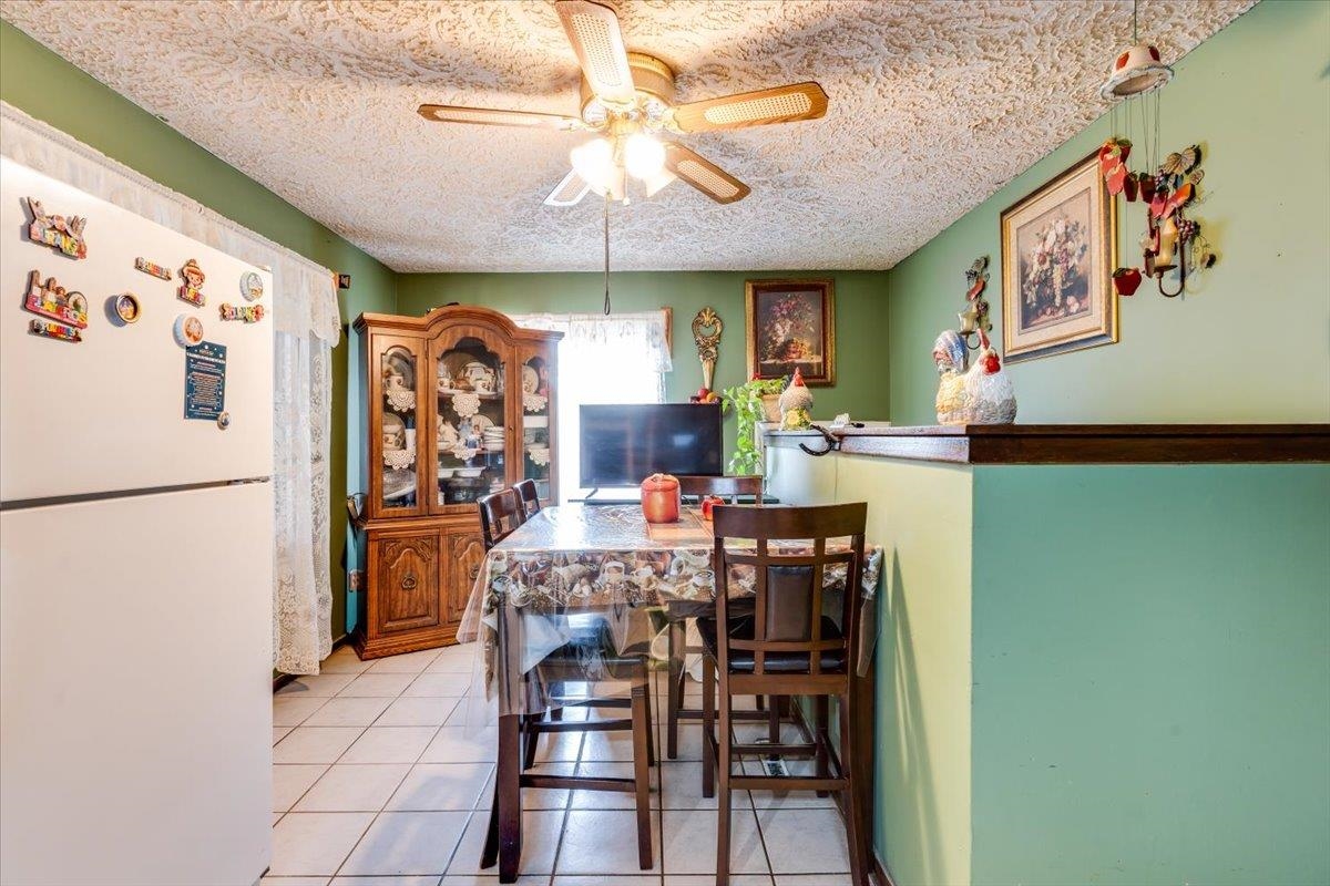 2419 N Rosenthal Avenue Wichita KS 67204-6129