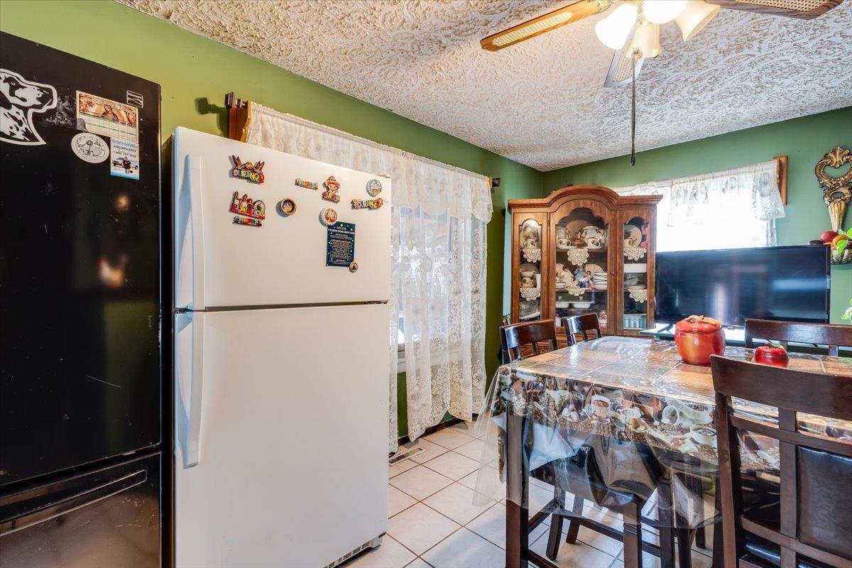 2419 N Rosenthal Avenue Wichita KS 67204-6129
