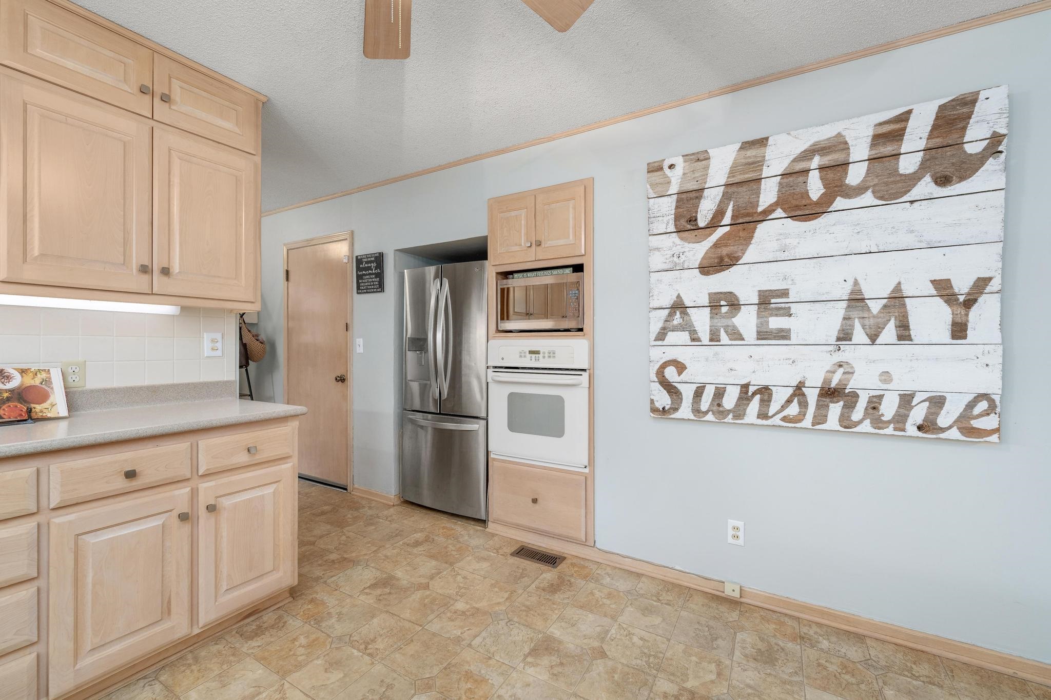 735 N Chickadee Wichita KS 67212