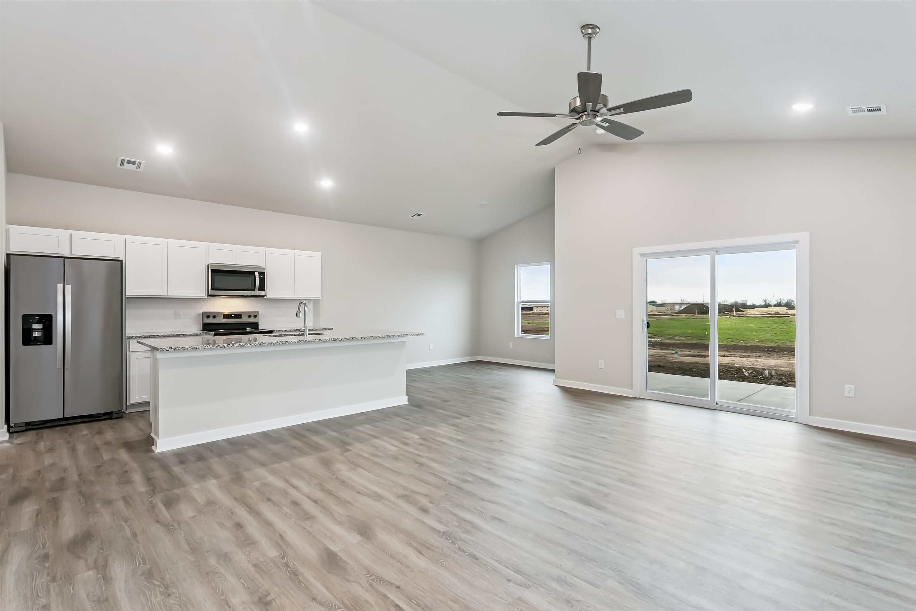 1562 N Emerald Valley Drive Mulvane KS 67110