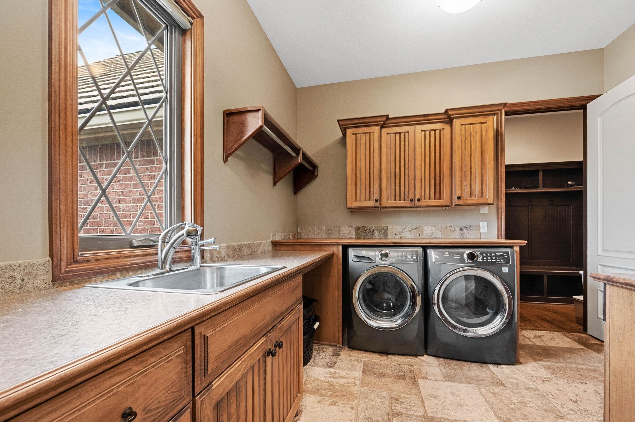 8219 W Meadow Park Wichita KS 67205