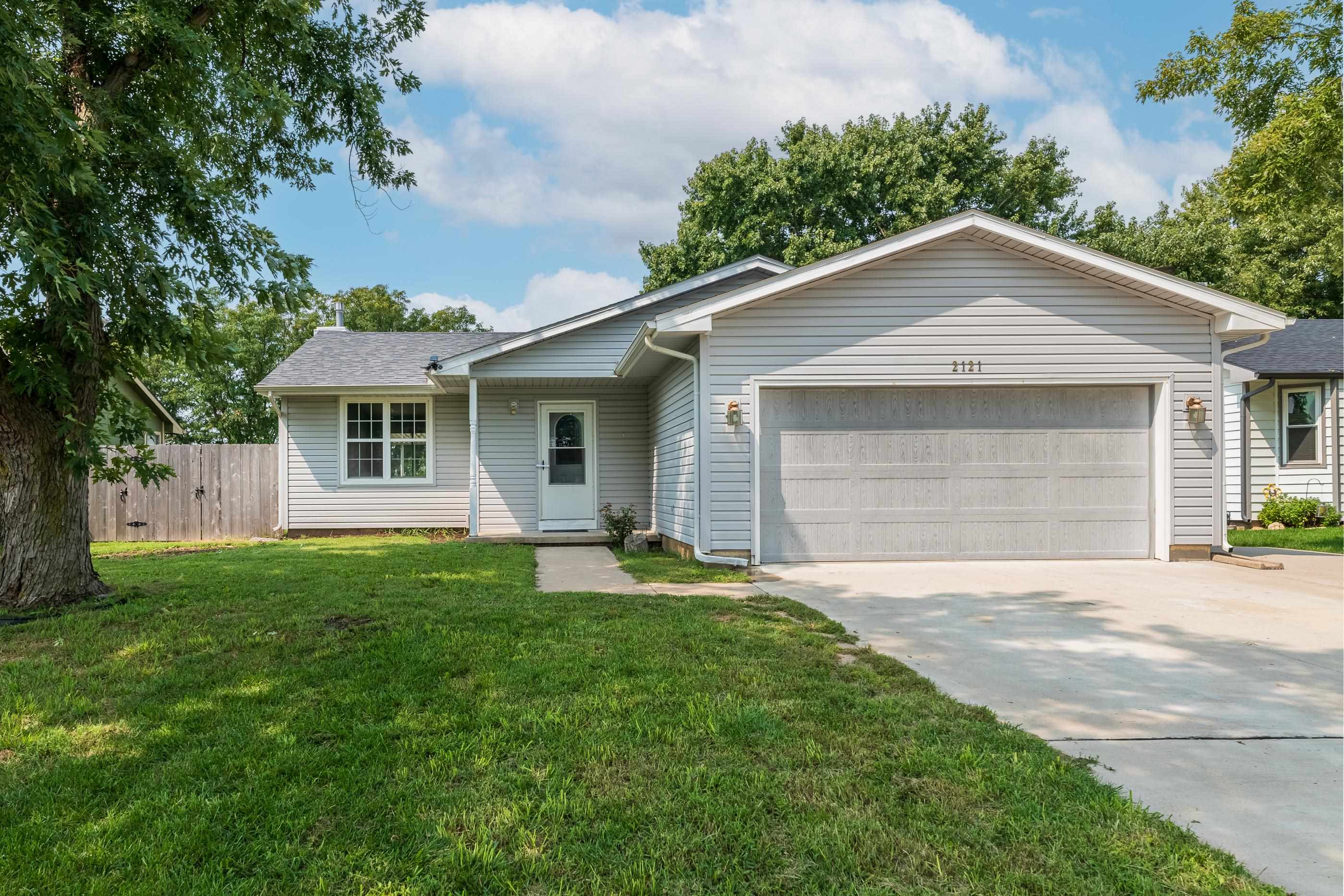2121 N Duckcreek Lane Derby KS 67037