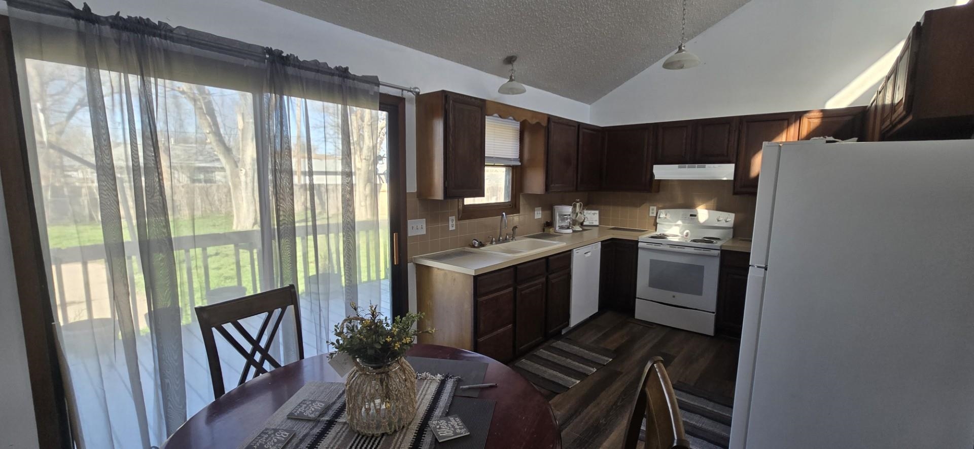 4932 W Briarwood Avenue Wichita KS 67212