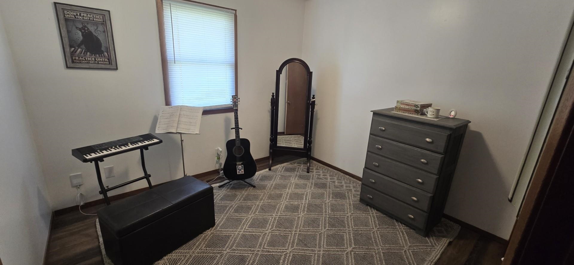 4932 W Briarwood Avenue Wichita KS 67212