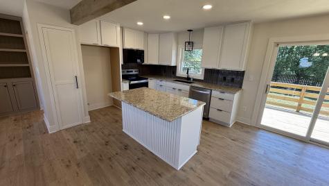 105 Windward Court Newton KS 67114