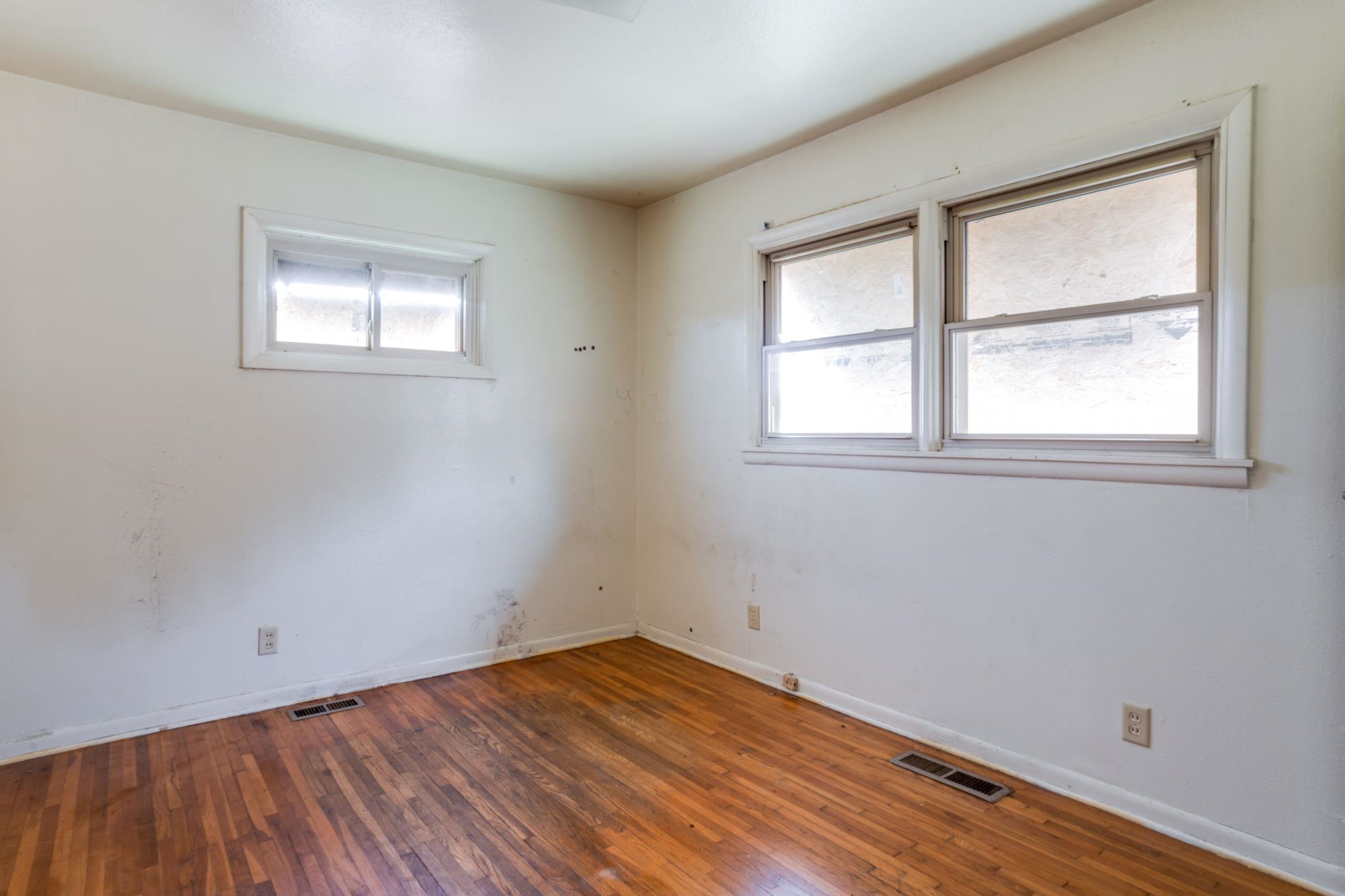 2236 53rd Wichita KS 67216