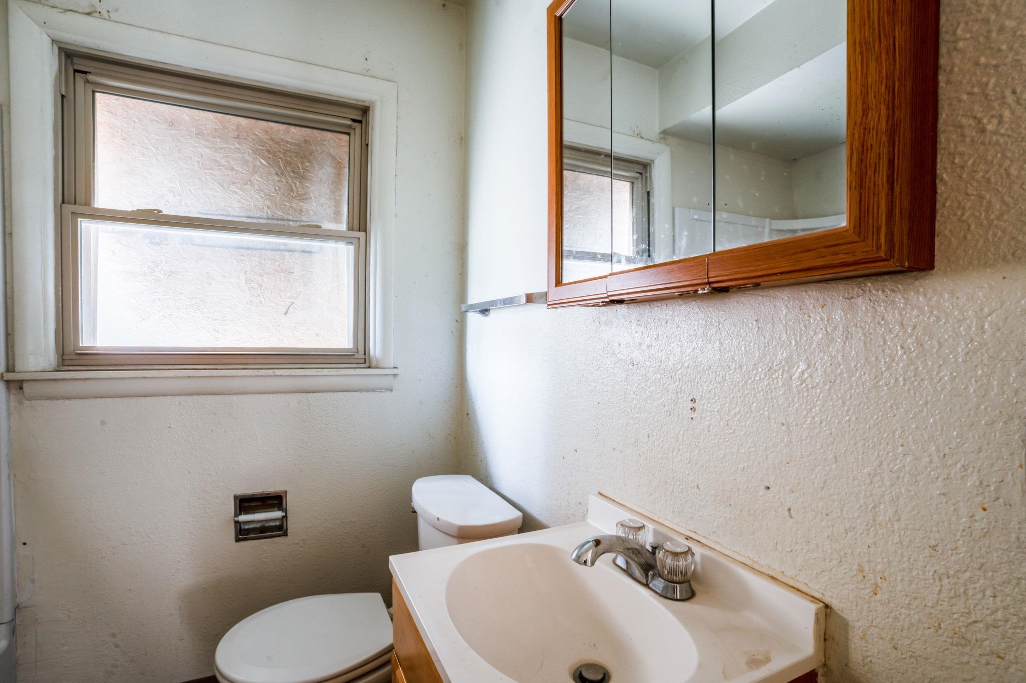 2236 53rd Wichita KS 67216
