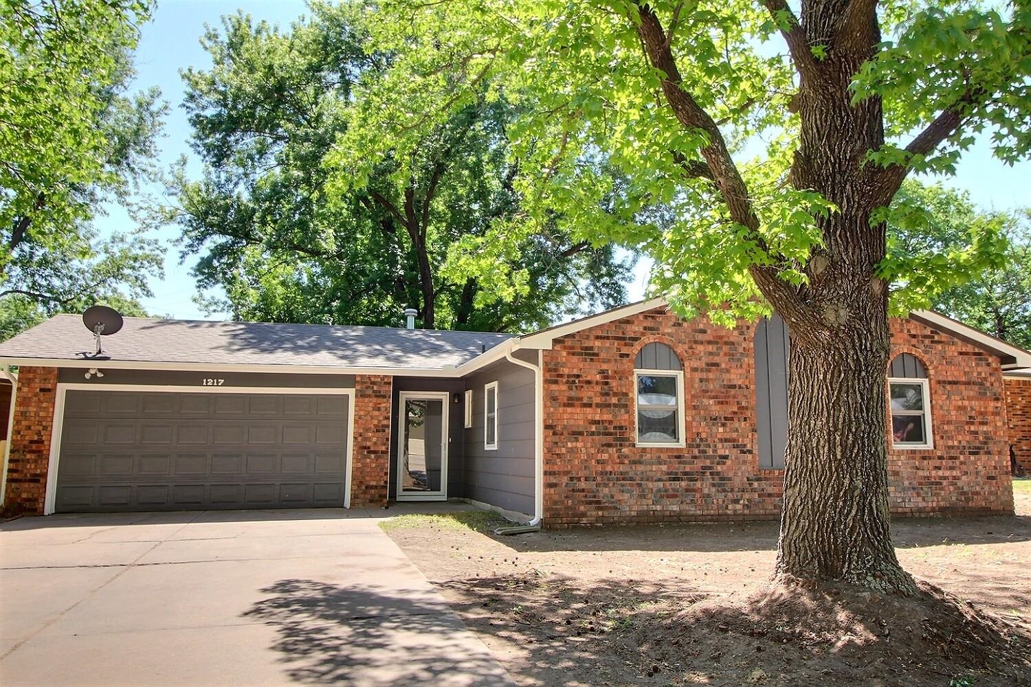 1217 Sunset Mulvane KS 67110