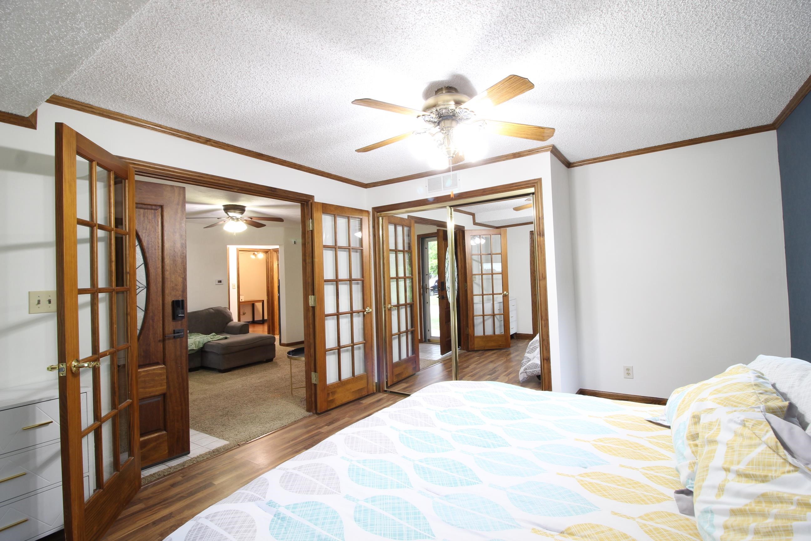 1911 S Faulders Wichita KS 67218