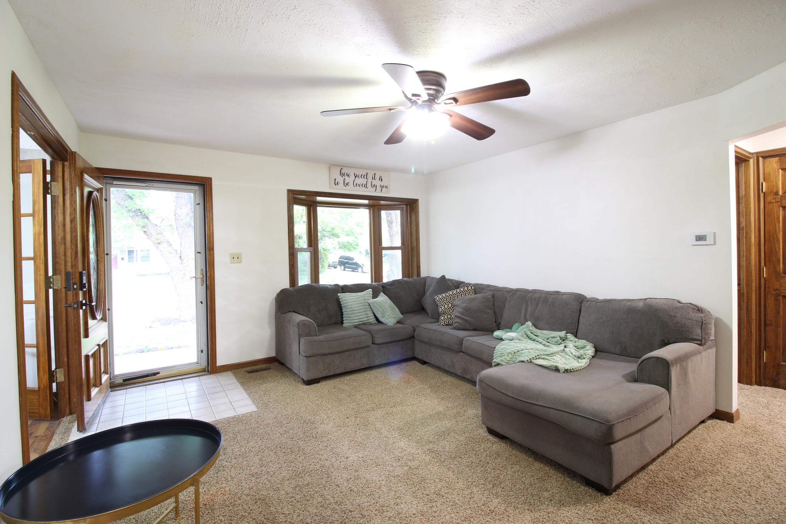 1911 S Faulders Wichita KS 67218