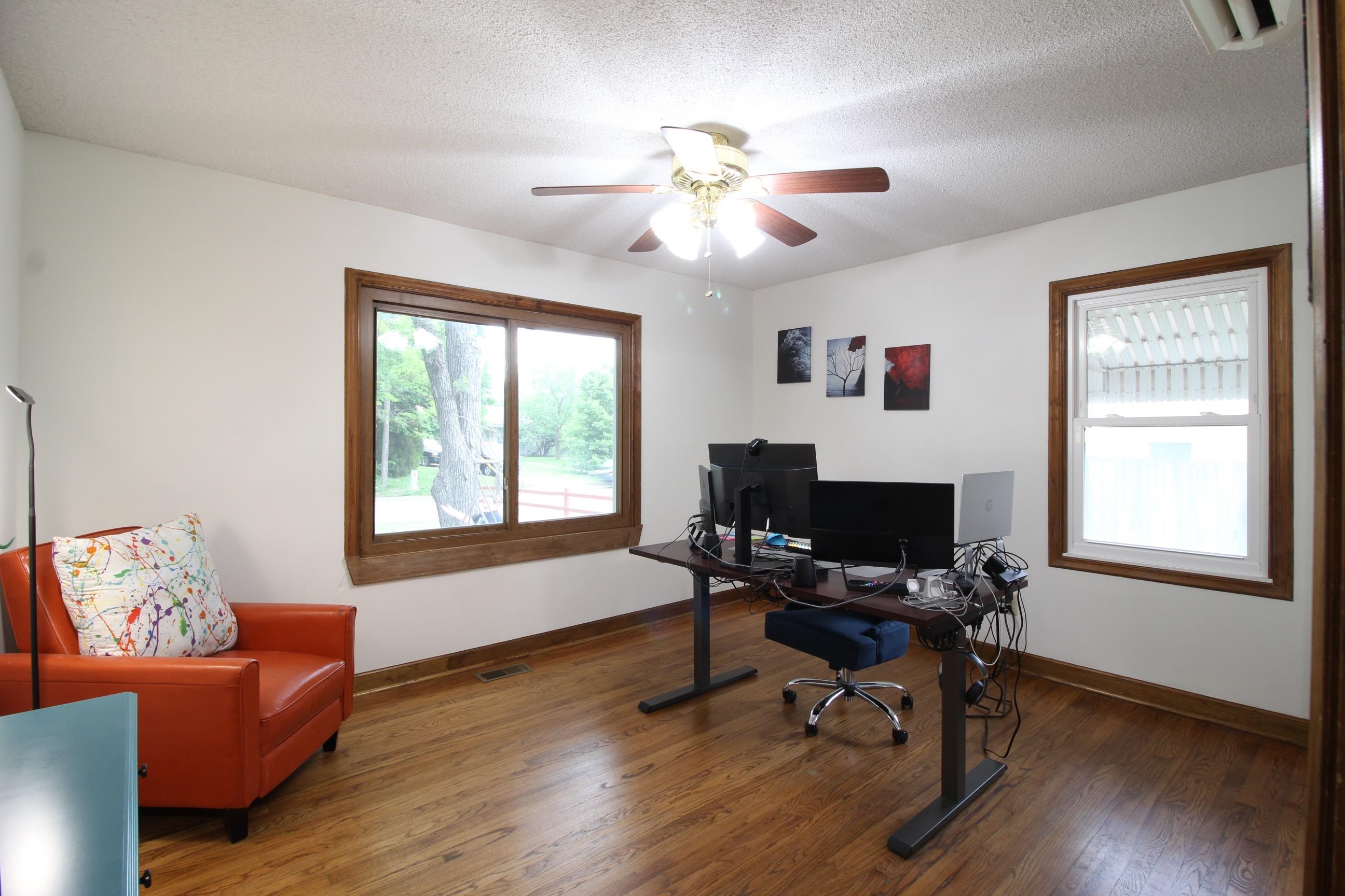 1911 S Faulders Wichita KS 67218