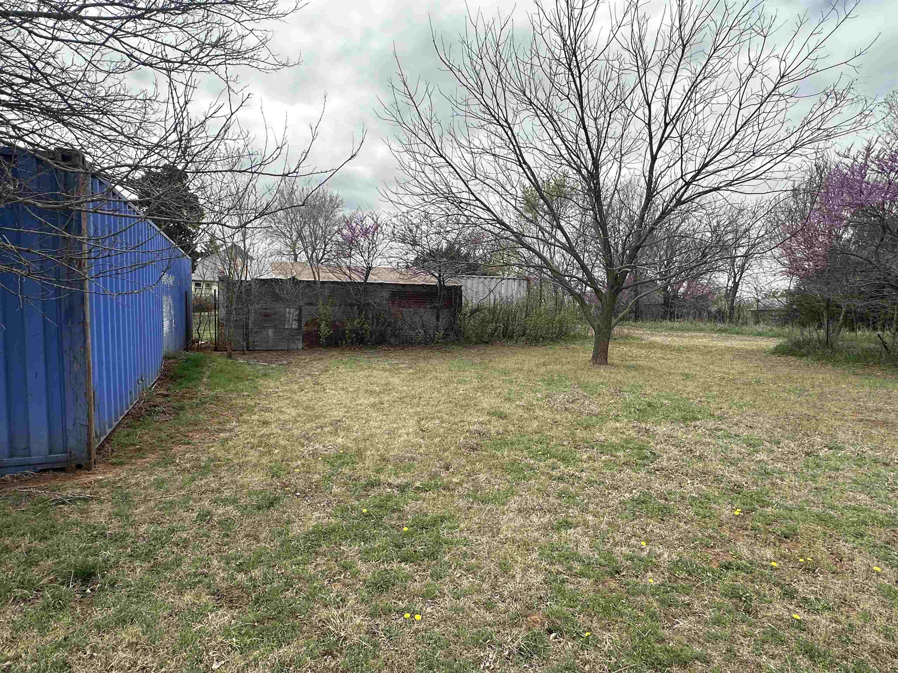 521 Central Avenue Bluff City KS 67018