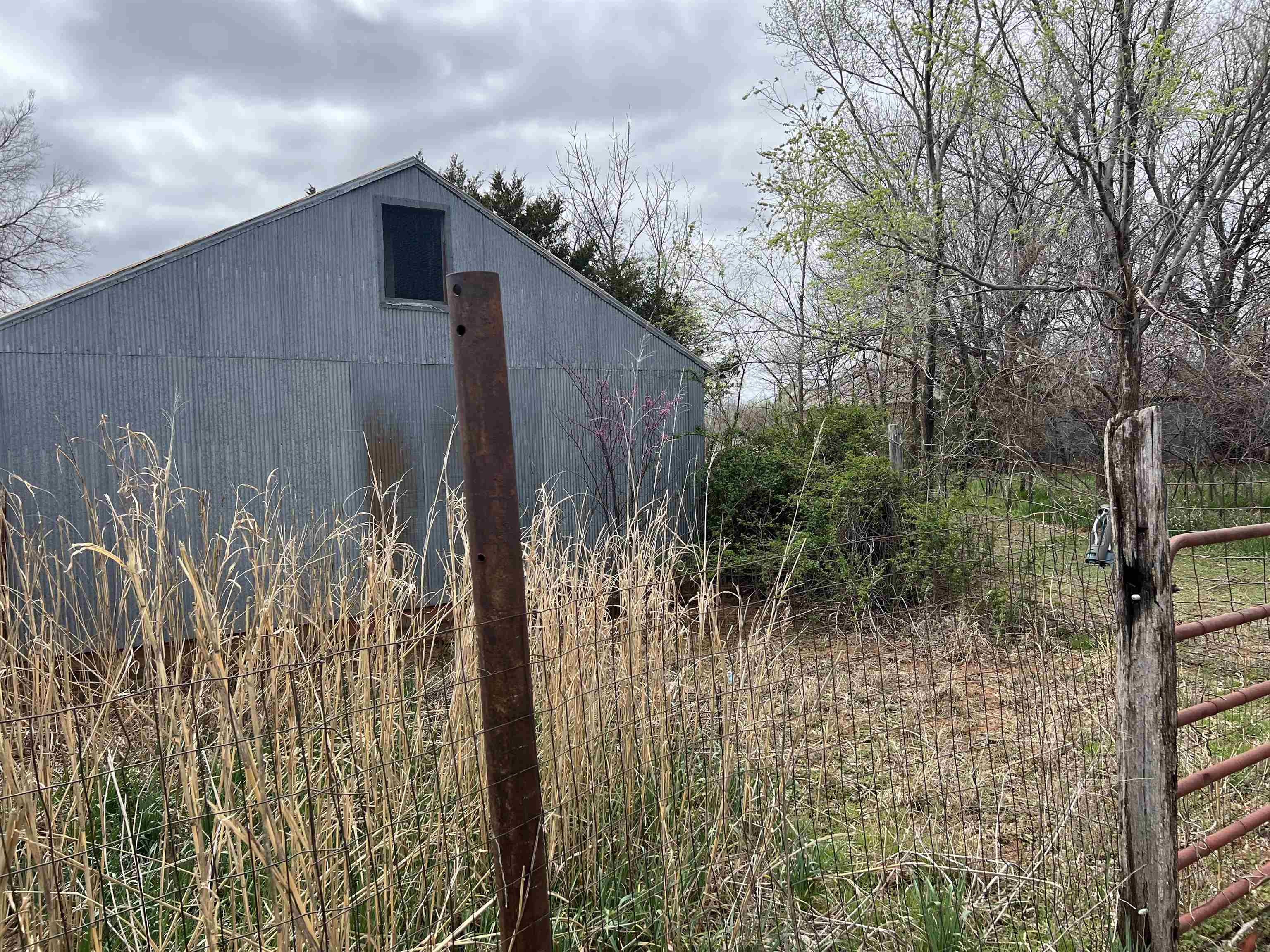 521 Central Avenue Bluff City KS 67018