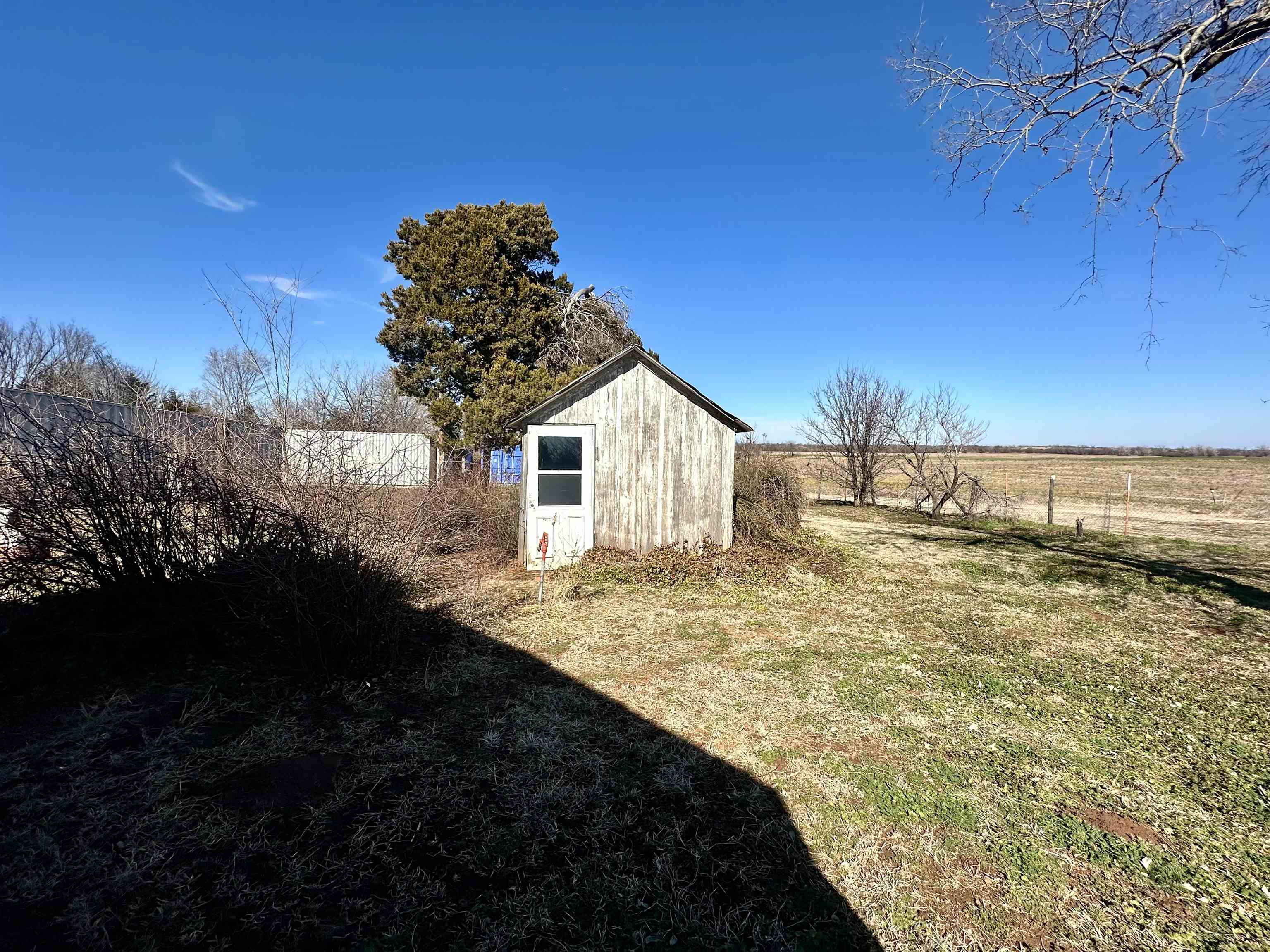 521 Central Avenue Bluff City KS 67018