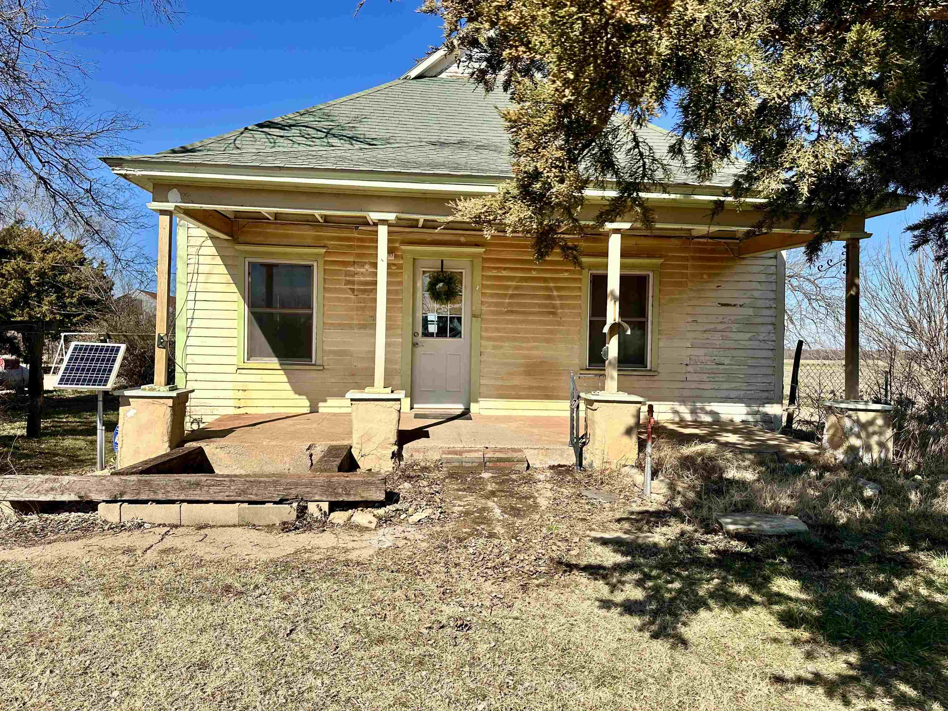 521 Central Avenue Bluff City KS 67018