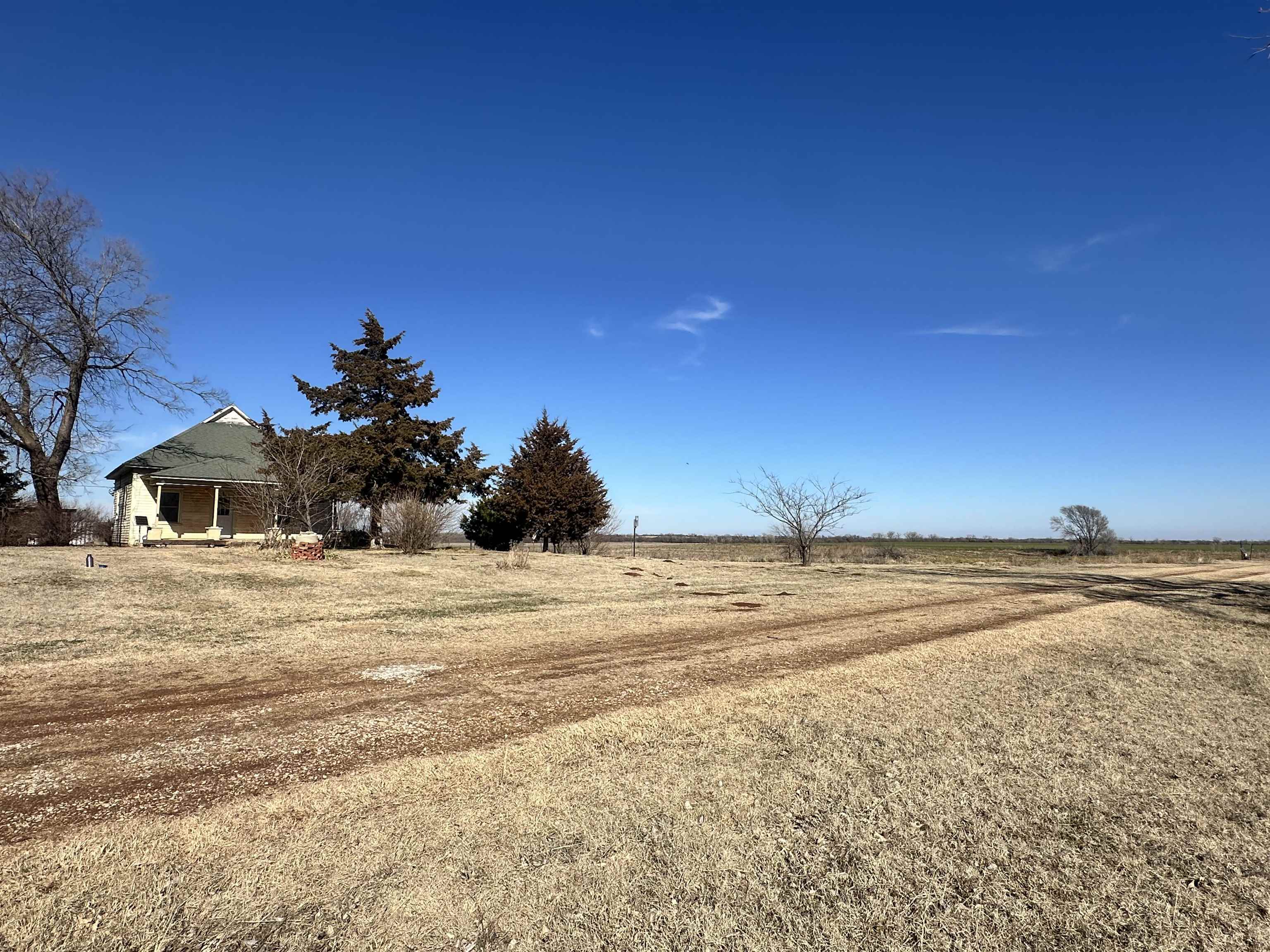 521 Central Avenue Bluff City KS 67018