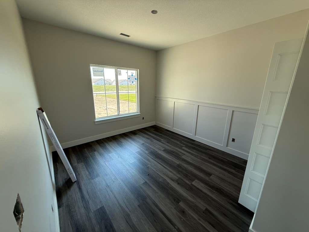 9002 E Forbes Circle Bel Aire KS 67226