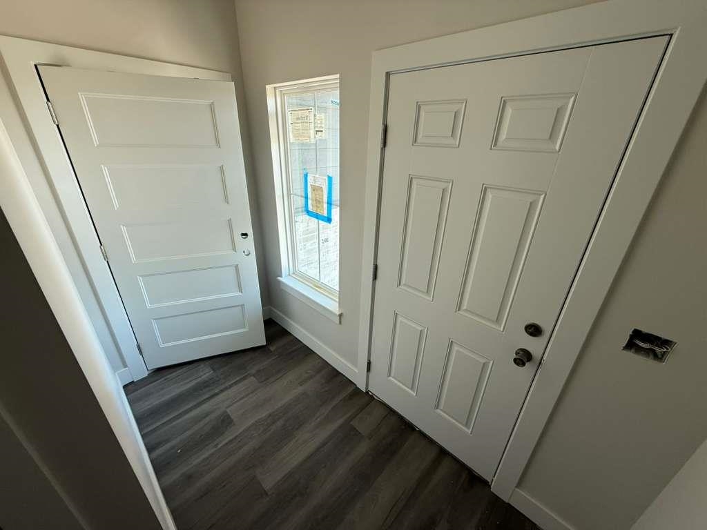 9002 E Forbes Circle Bel Aire KS 67226