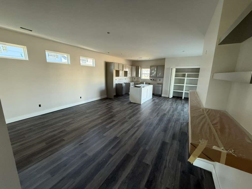 9002 E Forbes Circle Bel Aire KS 67226